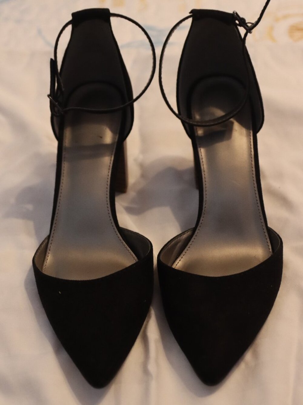 Worthington Black Faux Suede Karrot Pump Block Heel Adjustable Ankle Strap Sz 8